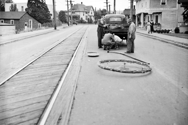 Seattle - Sewer cleaning on Bailey Street, 1935 (54291207581)